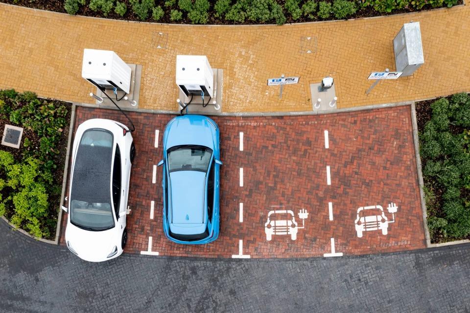 parcheggio colonnine